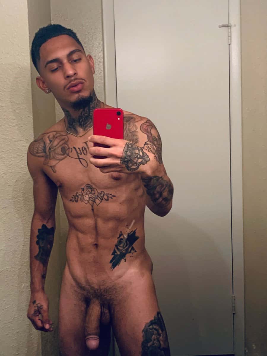 Shout Out To Twitter Crush @khaosleon. Daddy Khaos is such a sexy papi. He has a nice dick and ass. The perfect latin vers.